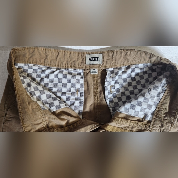 Boys 14Y Vans Off The Wall Tan shorts - Picture 5 of 6